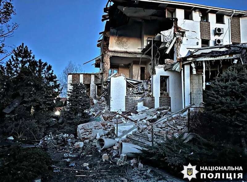 Пошкоджено будинки: у КОВА розповіли про наслідки російської атаки на Київщину. Подробиці та фото