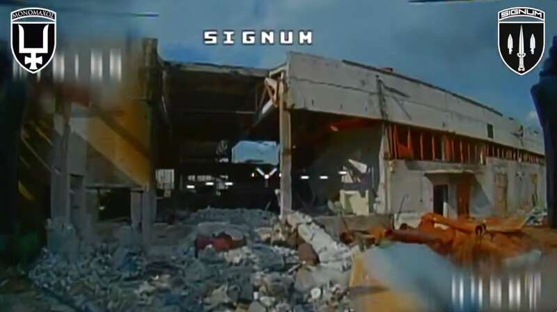 Украинские воины уничтожили дронами один из самых современных танков оккупантов. Видео dqxikeidqxidqrant