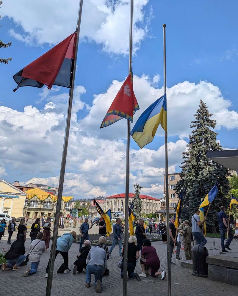 Прощание с погибшим защитником Максимом Ткачуком в Ковеле