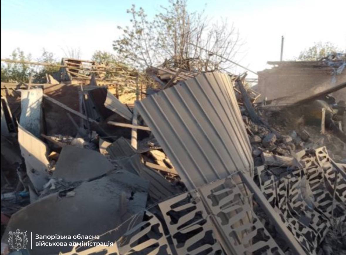 Армія Росії атакувала Оріхів на Запоріжжі КАБами: зруйновані будинки, є постраждалі