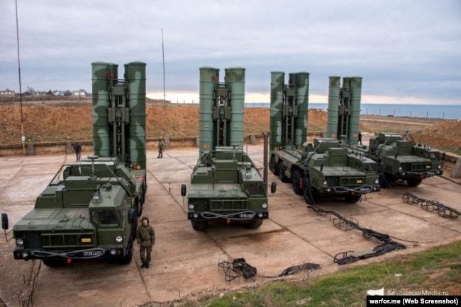 Російський ЗРК С-400 у Євпаторії. Анексований Крим