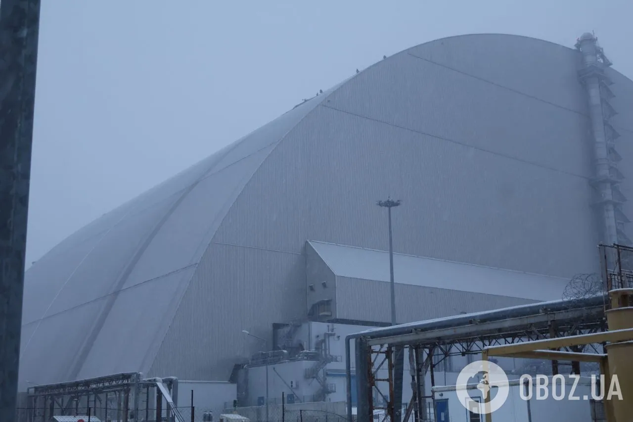 330 holes found on Chernobyl Shelter after drone attack in February - IAEA dqxikeidqxidqrant