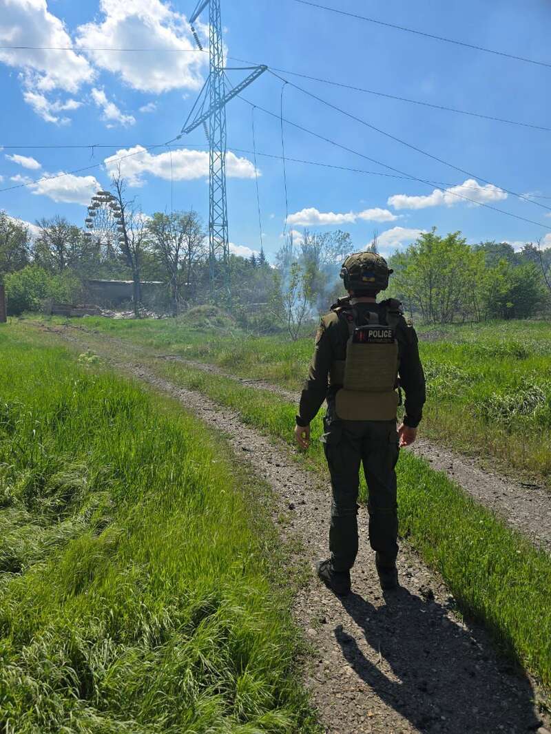 Russia dropped aerial bombs on Kostyantynivka: a private house, gas supply line, and power lines were damaged. Photo