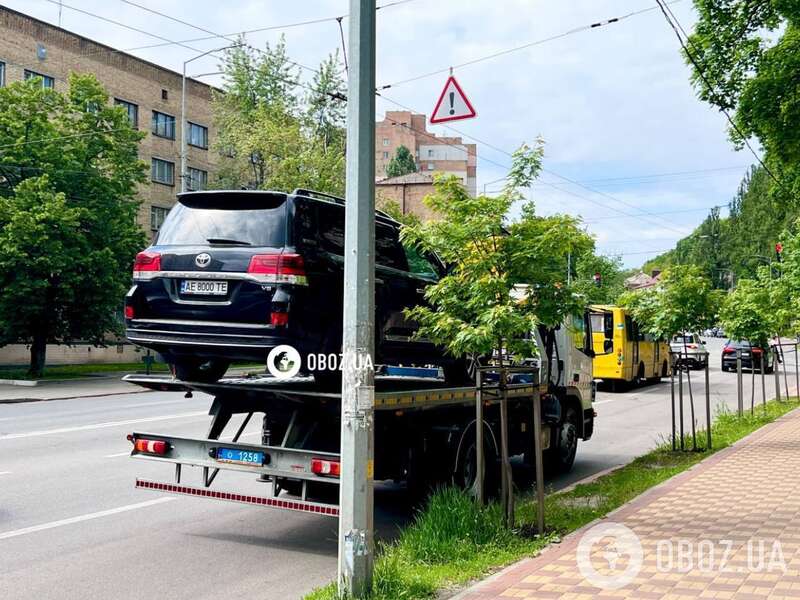 В Киеве полиция остановила и изъяла авто криминального авторитета