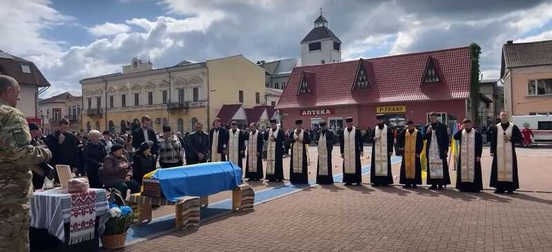 Вважався зниклим безвісти: підтвердилася загибель бійця з Прикарпаття Романа Чокинюка. Фото
