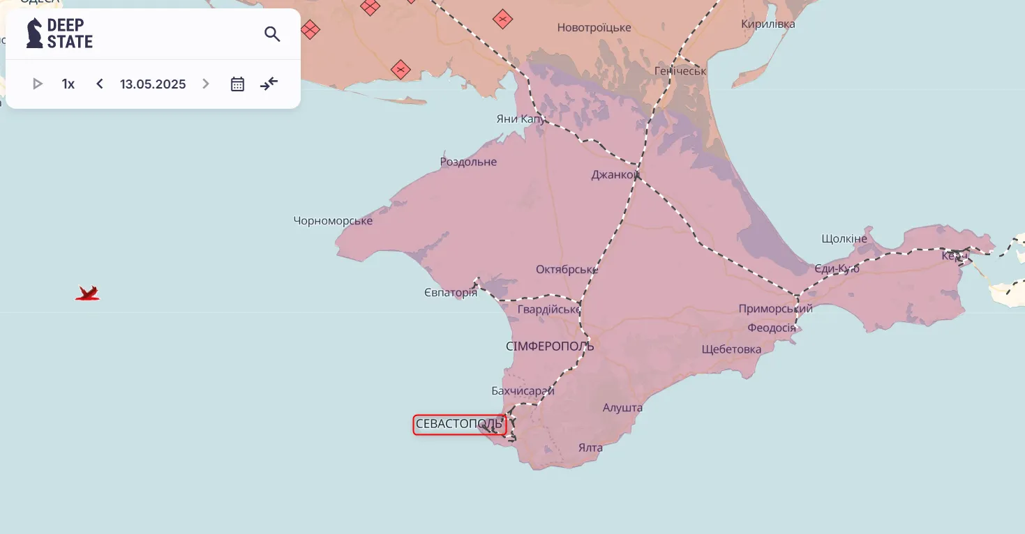 Окупанти вивозять майно із 810-ї бригади морської піхоти в Севастополі: в