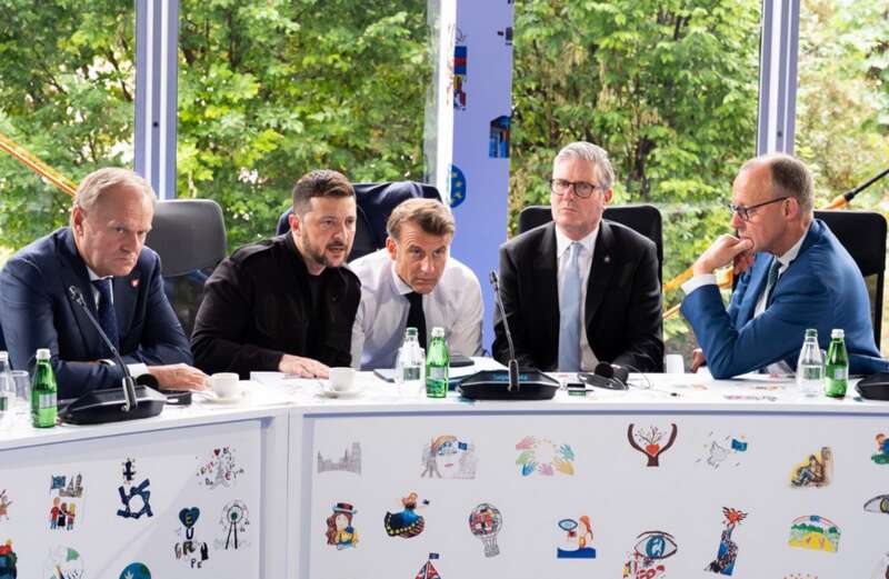  ,  ,  , ʳ ,   : @bundeskanzler dqxikeidqxidqeant