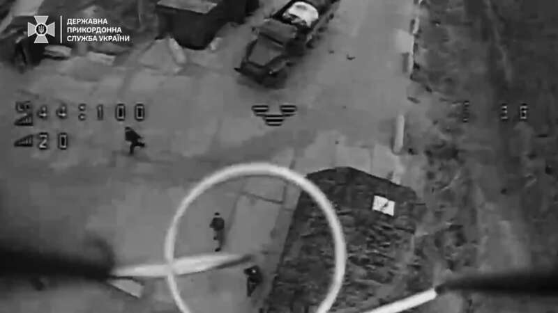 У ворога мінус БМП, танк і десятки авто: прикордонники показали точну роботу на Куп’янському напрямку. Відео dqxikeidqxiqdzant