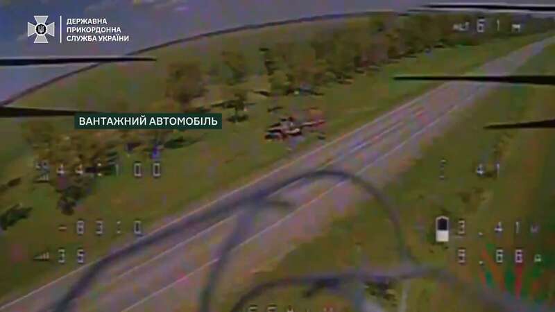 У ворога мінус БМП, танк і десятки авто: прикордонники показали точну роботу на Куп’янському напрямку. Відео