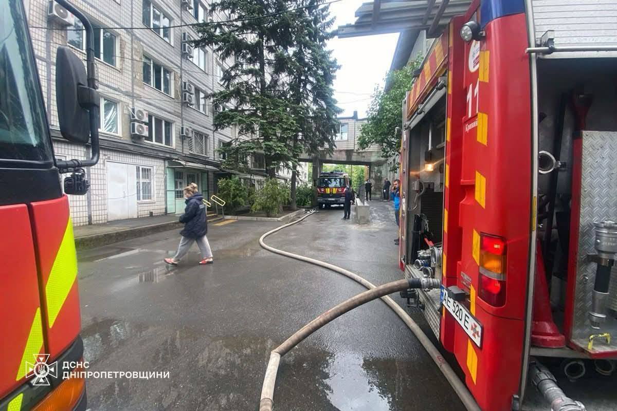 A fire broke out in the infectious disease hospital in Kryvyi Rih, a man died: details appeared. Photos and video