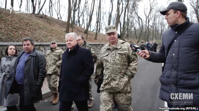 Заступник міністра оборони України Олександр Дублян, каже, що документа про передачу резиденції військовим він не бачив
