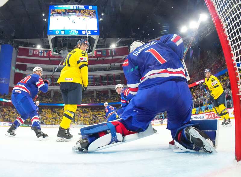 США устроили разгром и впервые за 65 лет вышли в финал чемпионата мира по хоккею. Видео