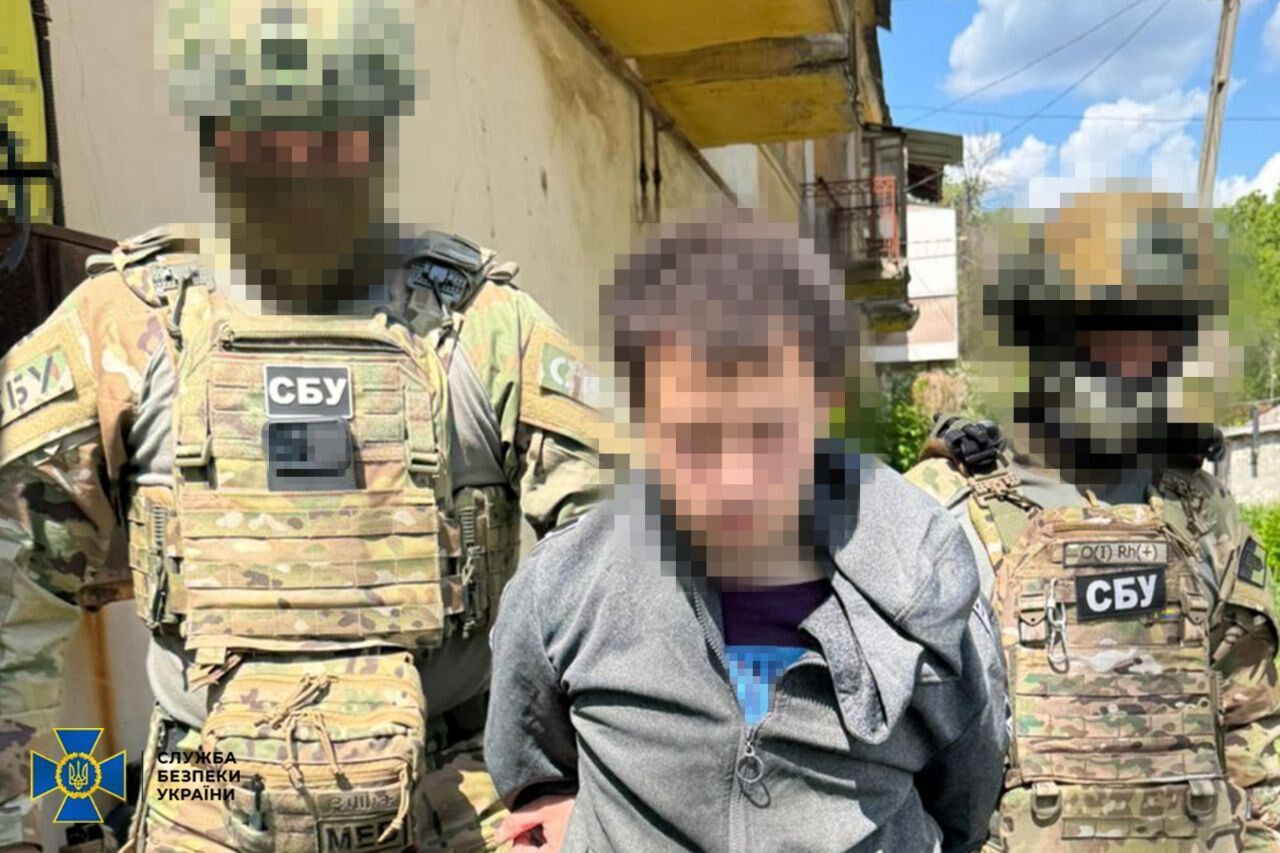 Діяли окремо: СБУ викрила агентурну мережу ФСБ, яка наводила російські удари на Костянтинівку. Фото dqxikeidqxidqrant