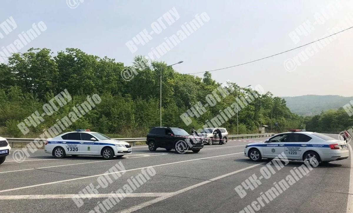 Под Владивостоком прогремели взрывы в районе бухты Десантная: силовики окружили район. Видео