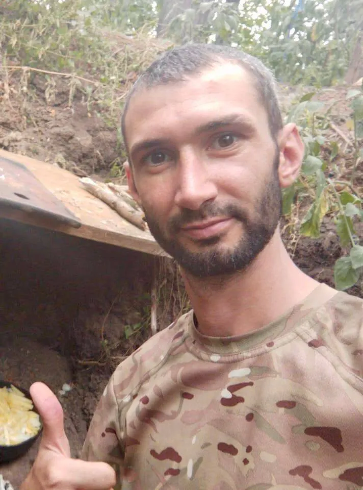 Став на захист України у 2017 році: стало відомо про смерть військового з Київщини Сергія Гнатюка. Фото dqxikeidqxidqeant