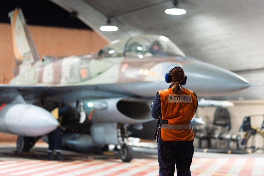 F-16I ВПС Ізраїлю готується до бойового вильоту