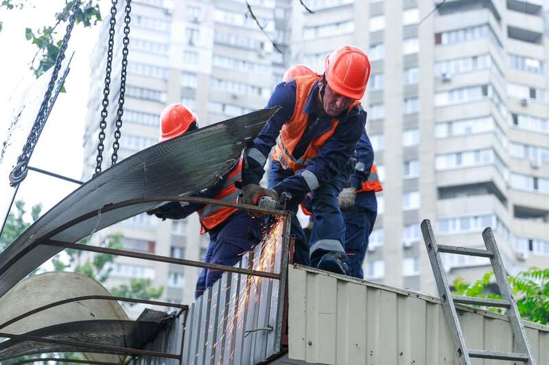 Стояли близько 20-30 років: у Києві біля станції метро