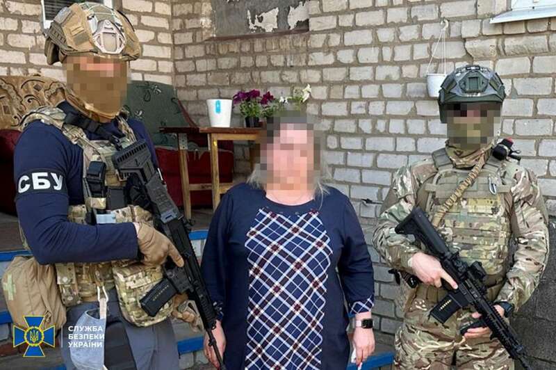 Продавчиня і комунальниця корегували удари ворога по Донеччині dqxikeidqxidqeant