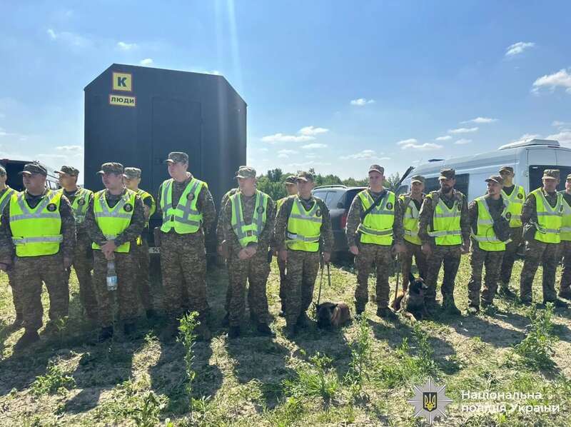 В Ивано-Франковской области продолжаются масштабные поиски пропавшего 5-летнего мальчика: привлечены более 300 человек. Фото dqxikeidqxiuuant