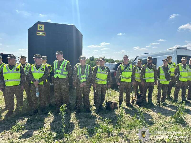 На Івано-Франківщині тривають масштабні пошуки зниклого 5-річного хлопчика: залучено понад 300 осіб. Фото dqxikeidqxiuuant