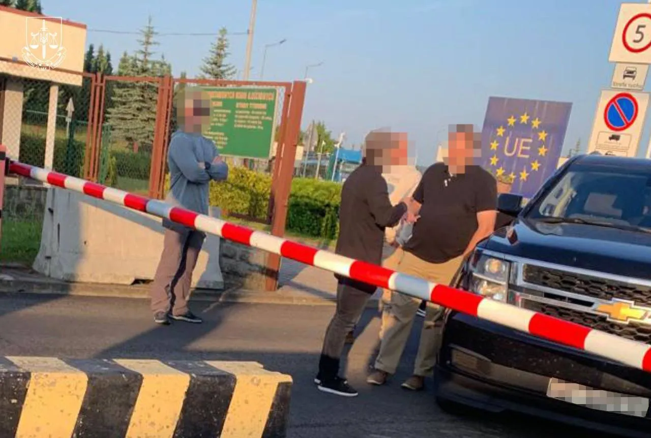 Здійснили понад 2400 кібератак: Україна екстрадувала до США учасника міжнародного кіберзлочинного угруповання dqxikeidqxiqrrant