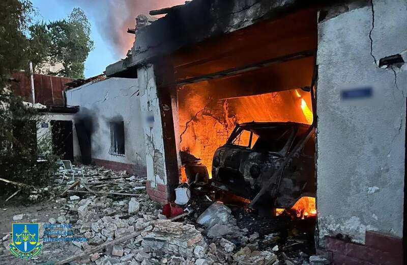 На Одещині окупанти знищили станцію екстреної меддопомоги: авто потрощені. Фото