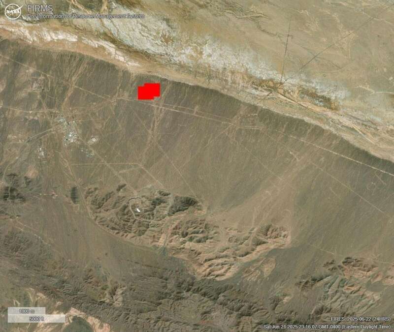 Над ядерным объектом Фордо в Иране поднялось чёрное облако дыма: видео dqxikeidqxidqrant