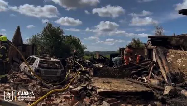 Occupants massively struck Sumy: houses destroyed, a child among the dead. Photos and video