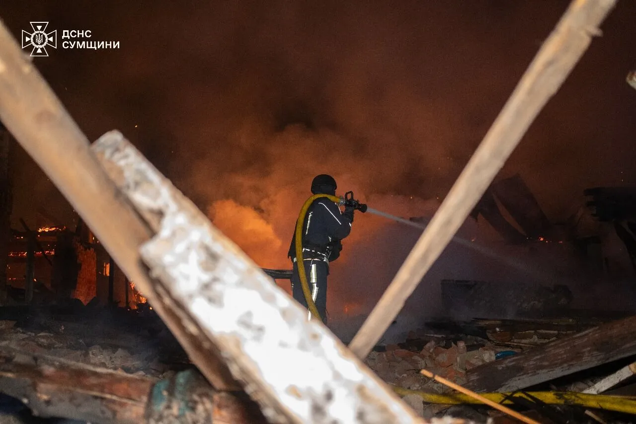 Occupants massively struck Sumy: houses destroyed, a child among the dead. Photos and video