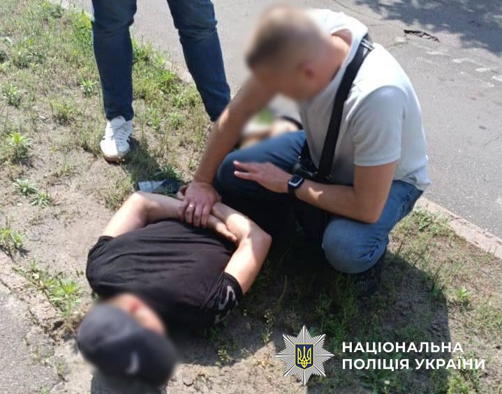 In Kyiv’s Troieshchyna, a repeat offender threatened with violence and robbed a child on the street. Details and photos