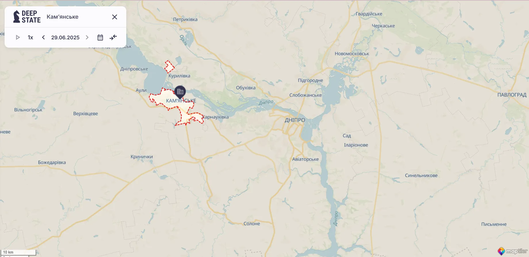 Окупанти завдали ракетного удару по Дніпропетровщині: спалахнула пожежа