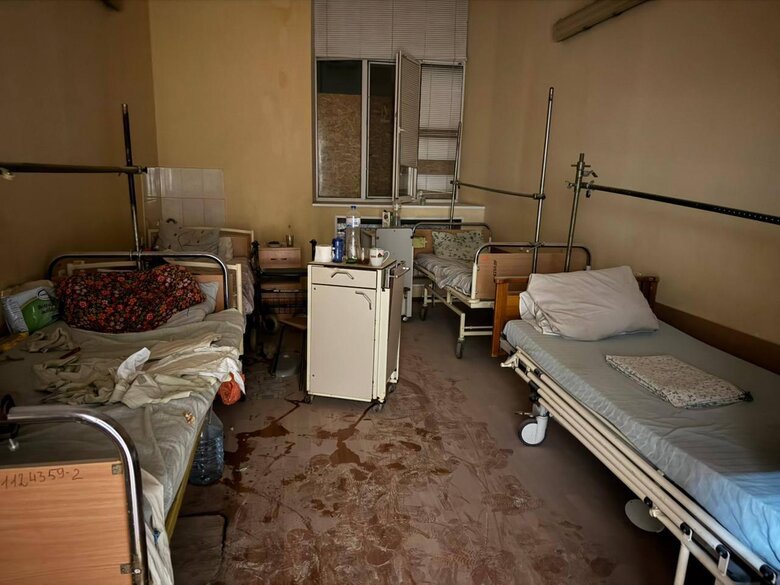 hospital in Kherson after the shelling dqxikeidqxidqeant
