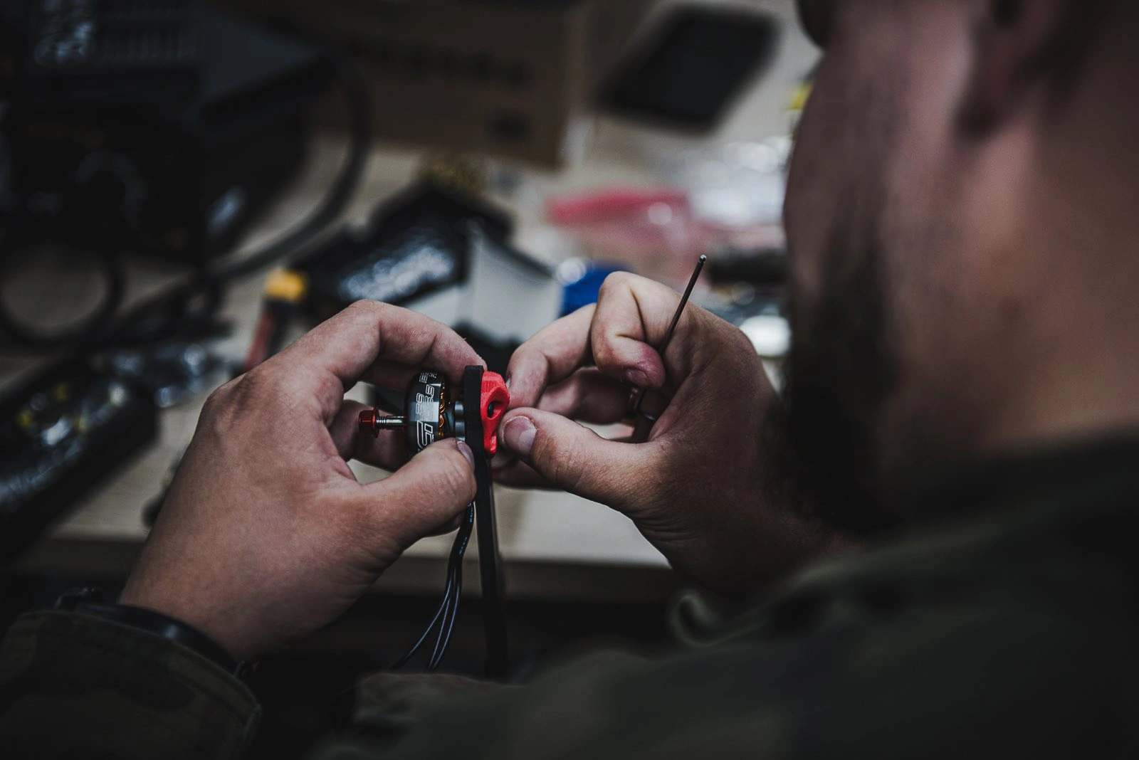     FPV-.  2025. : 1-    dqxikeidqxiqqdant