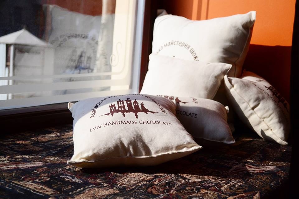    via Facebook dqxikeidqxidqeant