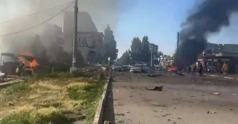 Росіяни вдарили по магазину в Добропіллі (фото) фото 2 dqxikeidqxidqeant