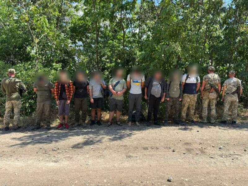Three days to the border: nine draft dodgers detained under Moldova dqxikeidqxiuuant