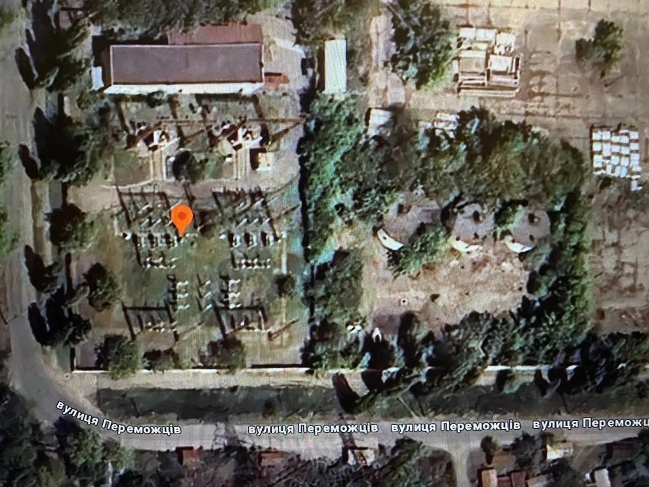 В окупованому Бердянську знеструмлено ремонтну базу армії РФ: що відомо. Фото і відео