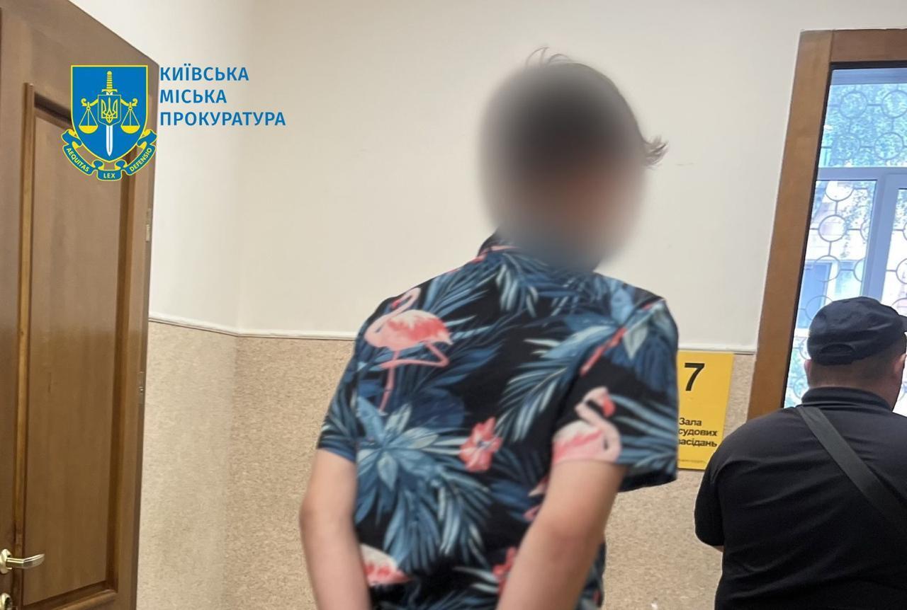На Печерську зґвалтували 12-річну дівчинку: правоохоронці Києва затримали двох зловмисників. Фото