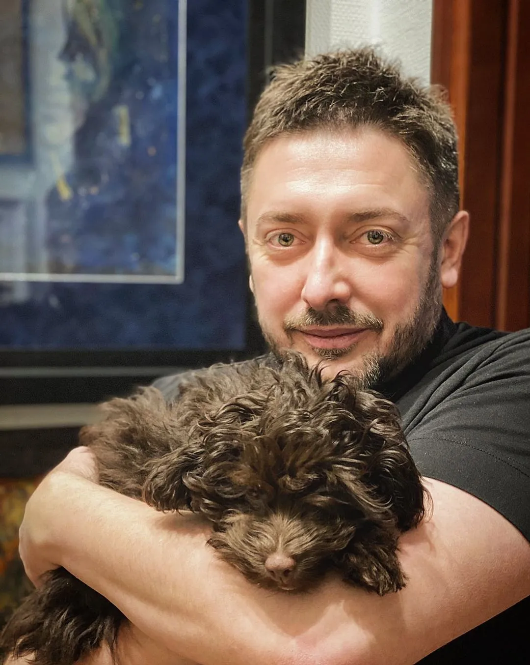 Олексій Суханов виїхав з України та передчасно повернувся: чому ведучий не афішував поїздку та як йому вдалося перетнути кордон