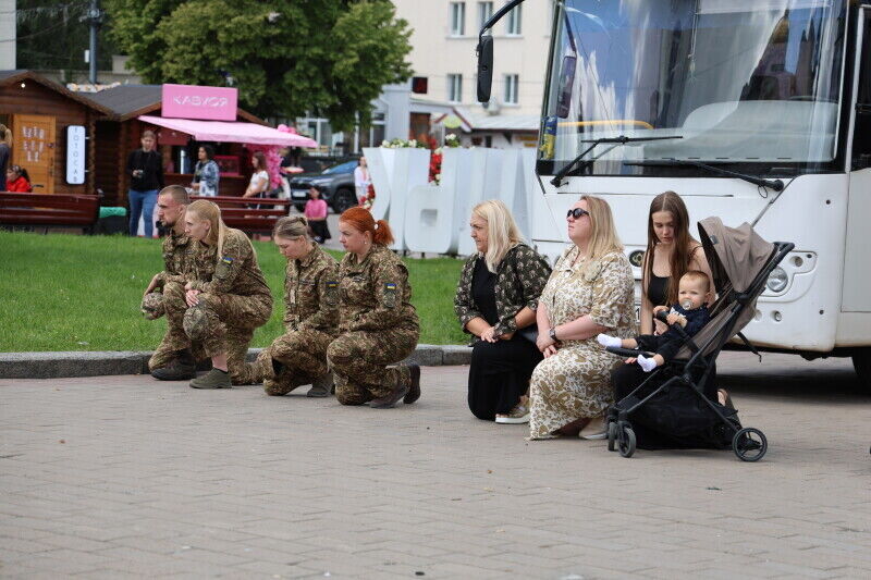 Йому назавжди буде 20: у Луцьку попрощалися з воїном-сиротою, прощальний лист якого цитував президент. Фото