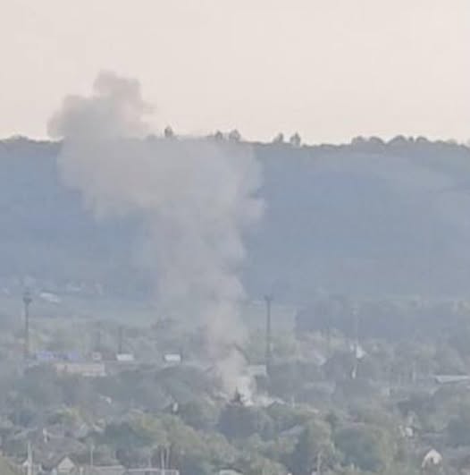 На зображенні може бути: вогонь dqxikeidqxixdant