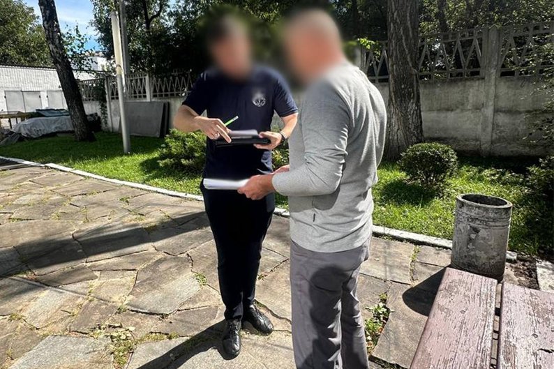 The Security Service and National Police revealed multimillion-dollar schemes involving the heads of two water utilities in Zhytomyr region dqxikeidqxiuuant