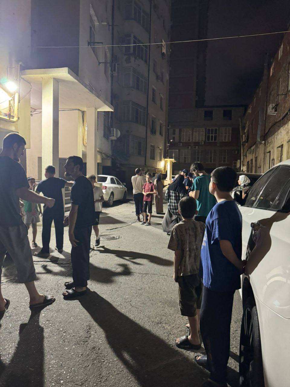 Люди выбегали на улицы: в Дагестане произошло землетрясение