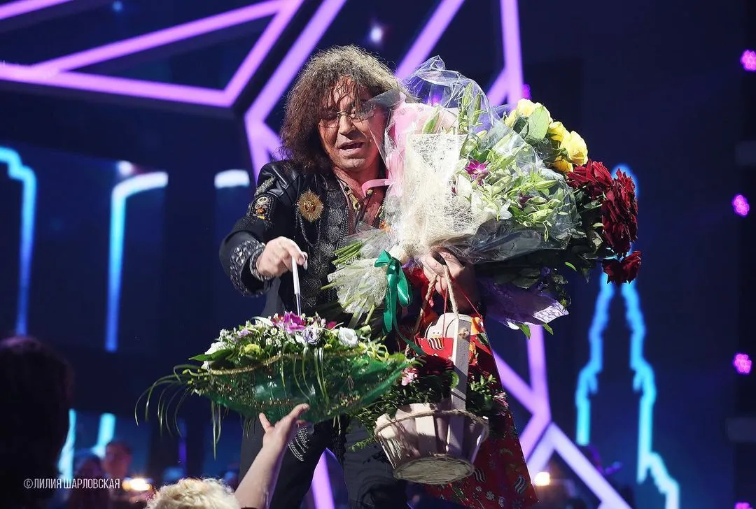 Валерий Леонтьев, который три года назад покинул Россию и осудил войну, неожиданно dqxikeidqxidqeant