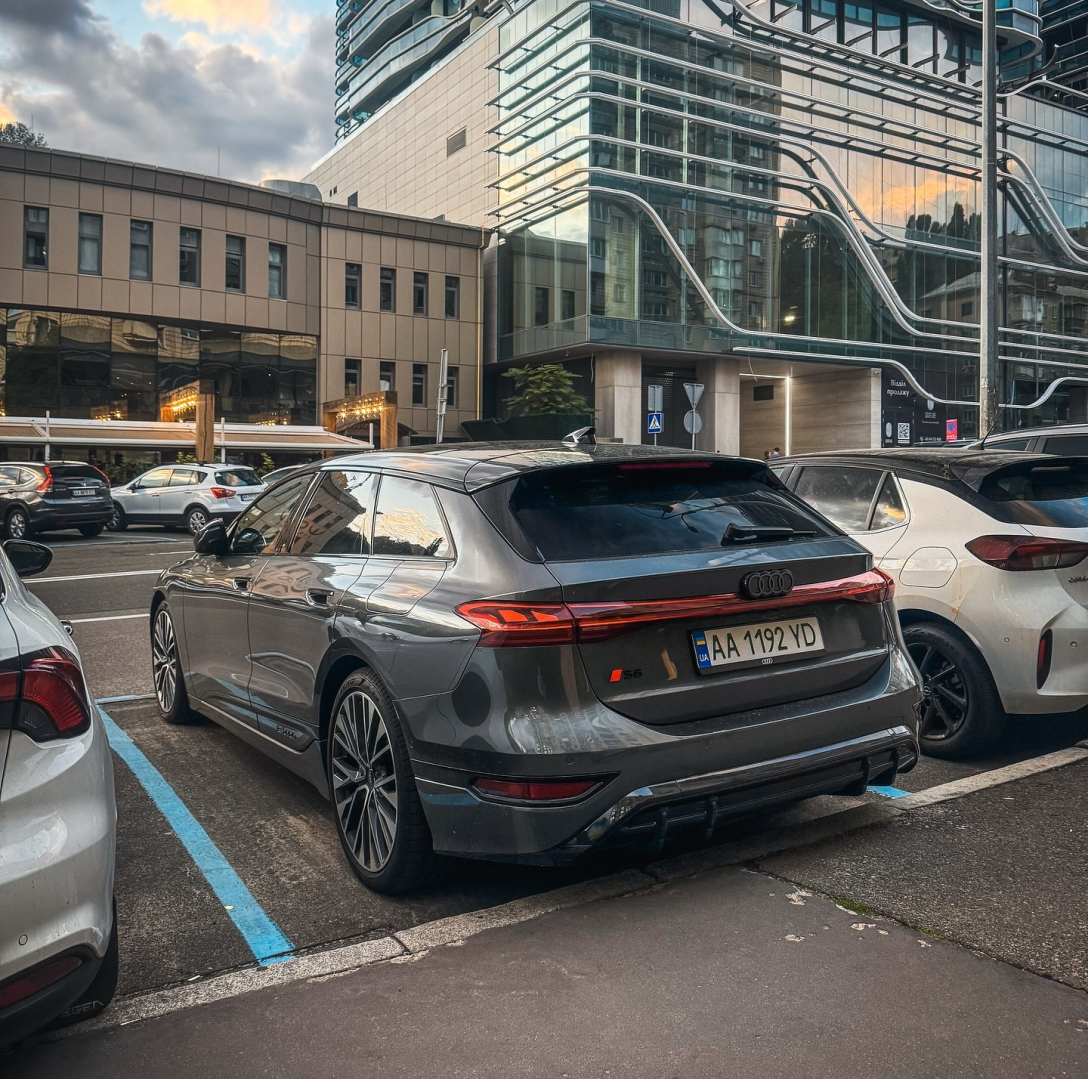 Audi S6 e-tron dqxikeidqxiqerant