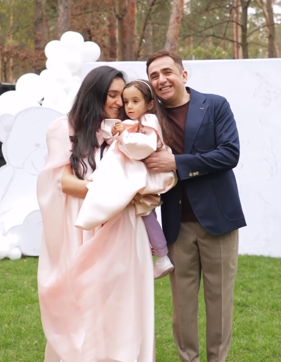 Дизайнерка одягу Зеленського та Усика вдруге стала мамою: вага