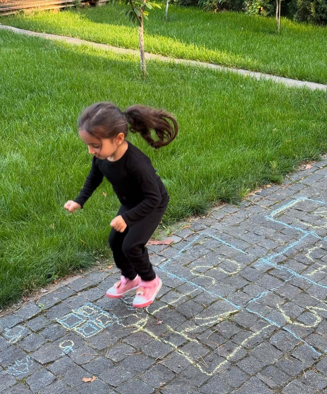 Дизайнерка одягу Зеленського та Усика вдруге стала мамою: вага