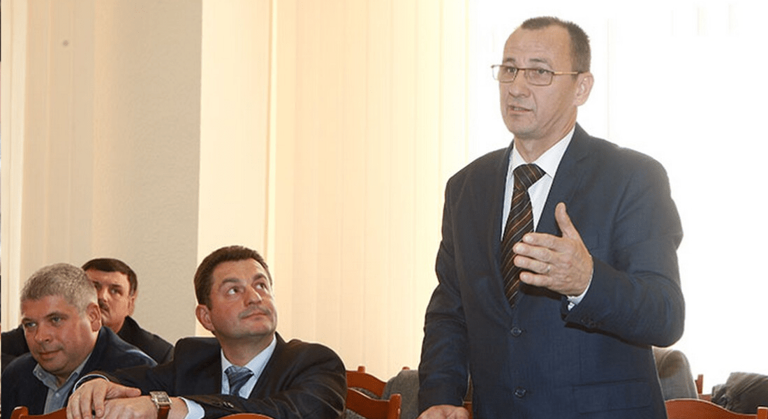 В далеком 2016-ом бывший судья Киевского апелляционного админсуда Игорь Петрик попался на взятку $5 тыс. В его деле до сих пор нет приговора dqxikeidqxidqrant