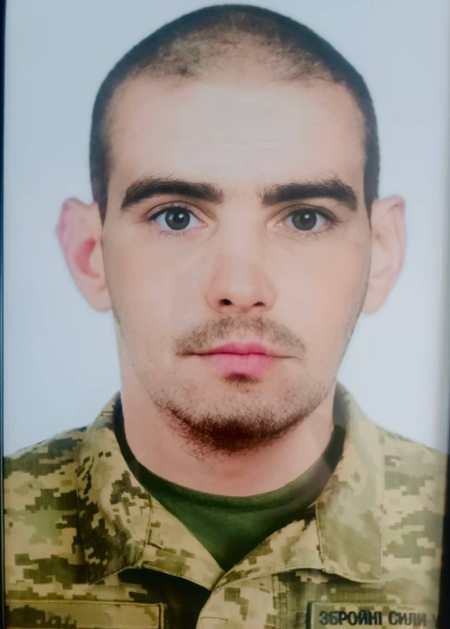 Уходят в небо молодые патриоты: на фронте погиб военный из Киевщины Сергей Арендар. Фото dqxikeidqxidqeant