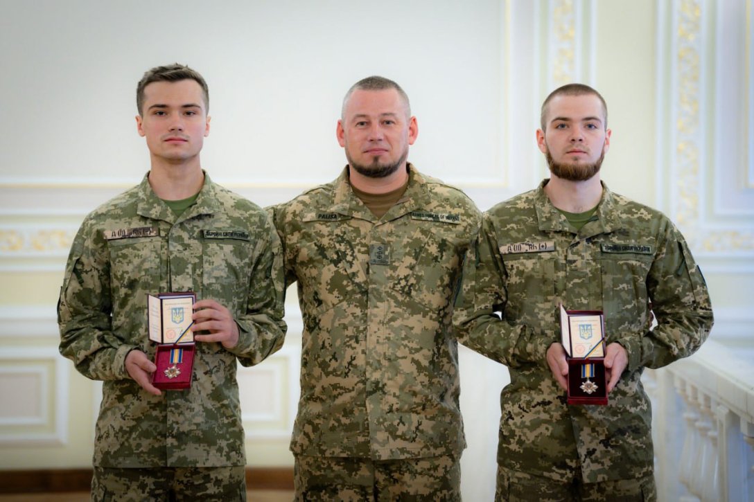  18-24     dqxikeidqxiqdxant